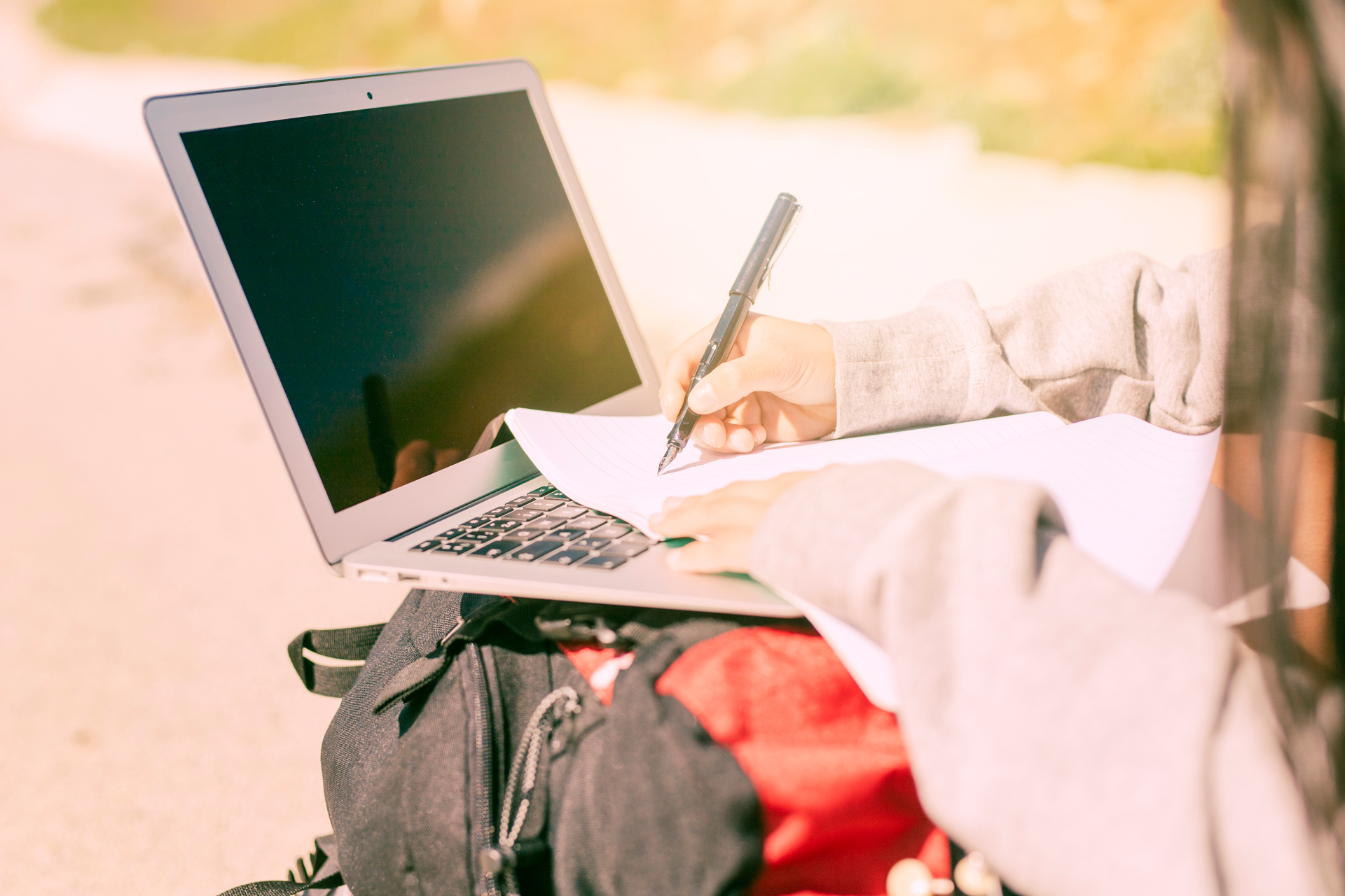 How to Write a Book with AI: A Practical Guide for Aspiring Authors ...